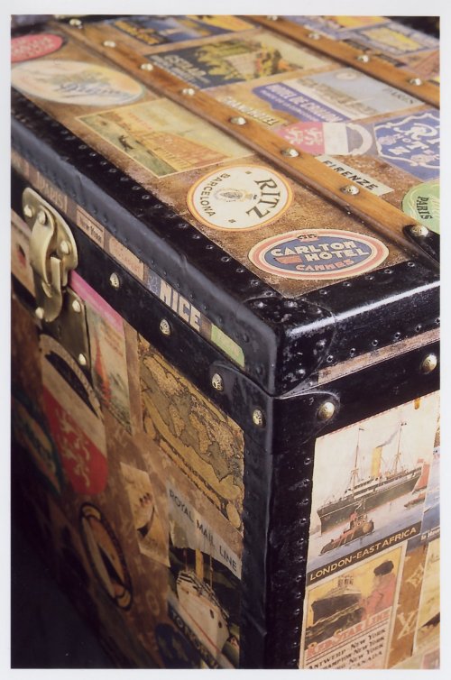 travel trunk